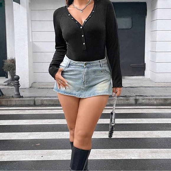 SHEIN Tops - SHEIN - NWT Sz 4X(20) Black Plus Button Front Raglan Sleeve Tee